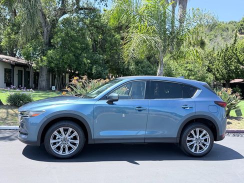 Used 2020 MAZDA CX-5 Grand Touring FWD image 2