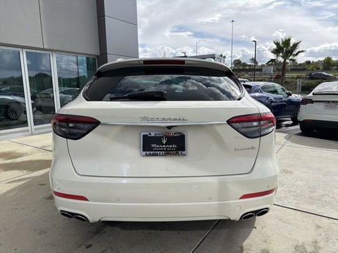 Certified 2023 Maserati Levante GT AWD/4WD image 7