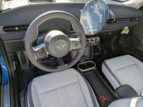 New 2026 MINI Cooper 4-Door Hardtop image 3