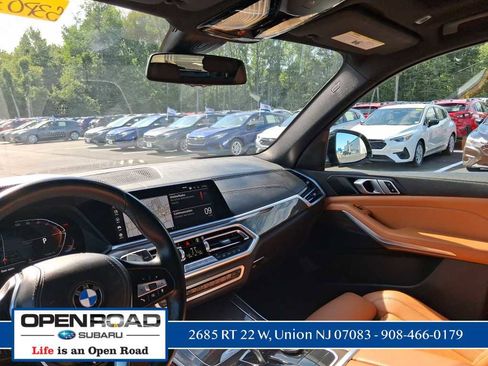 Used 2022 BMW X5 xDrive40i w/ Premium Package AWD/4WD image 16