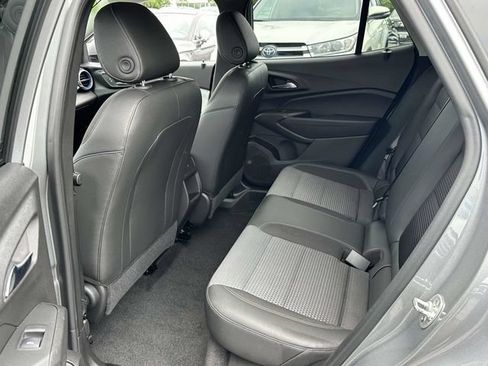 Certified 2024 Chevrolet Trax LT FWD image 19