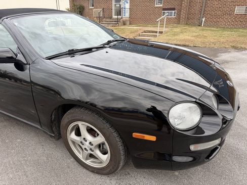 Used 1999 Toyota Celica GT image 10