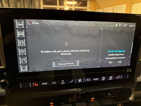 Used 2025 GMC Hummer EV 3X w/ LPO, Sport Package image 31