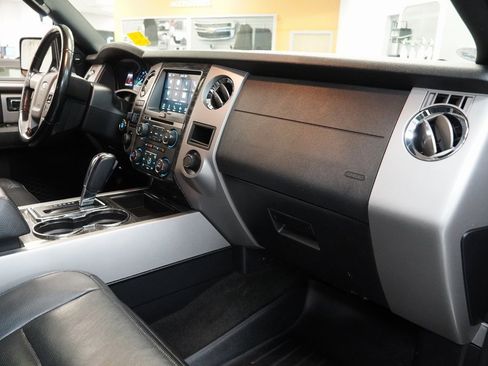 Used 2017 Ford Expedition EL Limited w/ Equipment Group 301A image 29