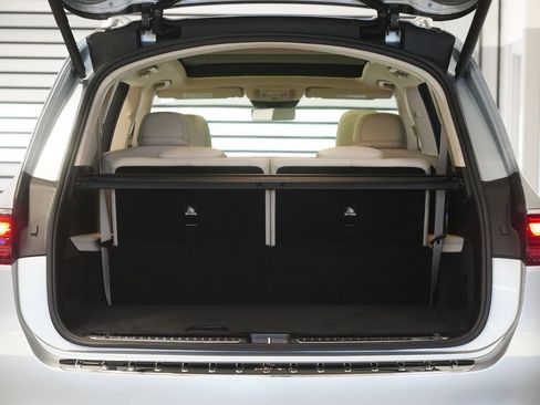 Certified 2024 Mercedes-Benz GLS 450 4MATIC image 32