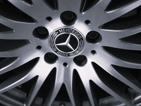 Used 2026 Mercedes-Benz GLC 300 4MATIC image 8