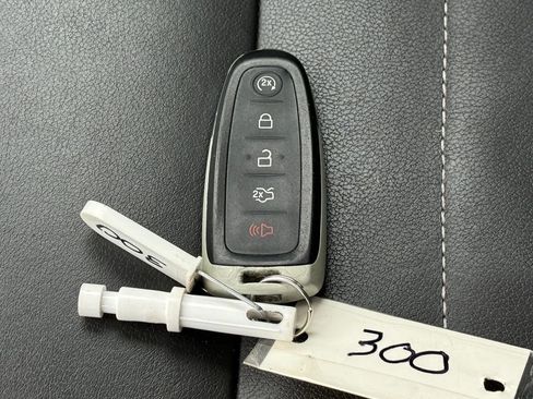 Used 2014 Ford Escape Titanium image 29