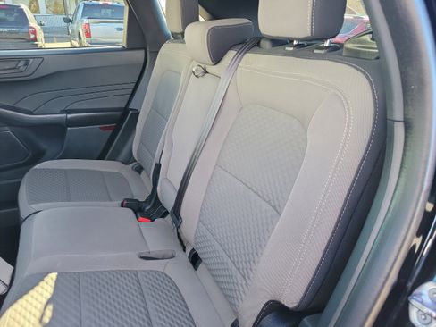 Certified 2022 Ford Escape SE w/ SE Sport Appearance Package image 11