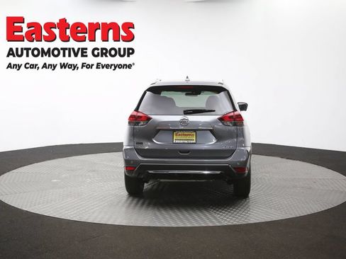 Used 2020 Nissan Rogue SV w/ Premium Package AWD/4WD image 40