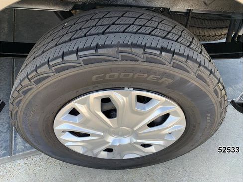 Used 2023 Ford Transit 350 XLT image 18