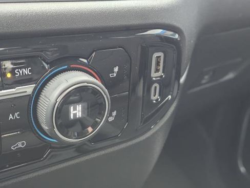 Used 2024 Chevrolet Silverado 1500 RST image 23