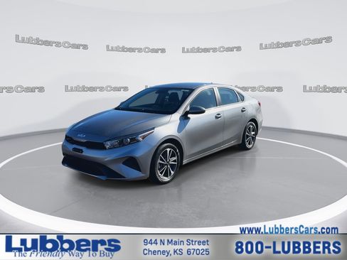Used 2024 Kia Forte LXS image 4