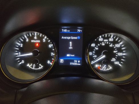 Used 2020 Nissan Rogue Sport SV FWD image 23