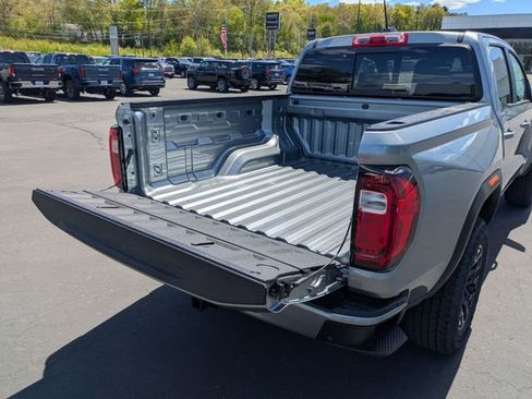 New 2026 GMC Canyon AT4 AWD/4WD image 31