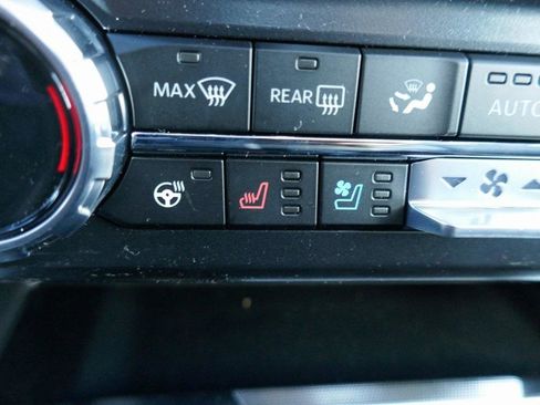 New 2026 Ford F250 Lariat w/ Black Appearance Package image 21