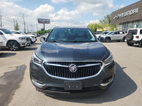 Used 2020 Buick Enclave Essence AWD/4WD image 2