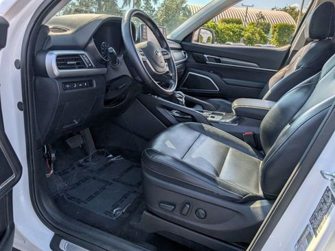 Used 2021 Kia Telluride S image 9