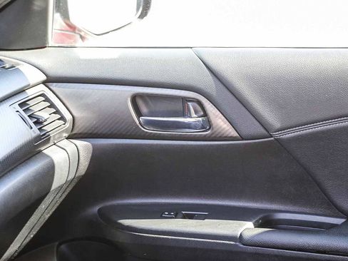 Used 2016 Honda Accord Sport image 21