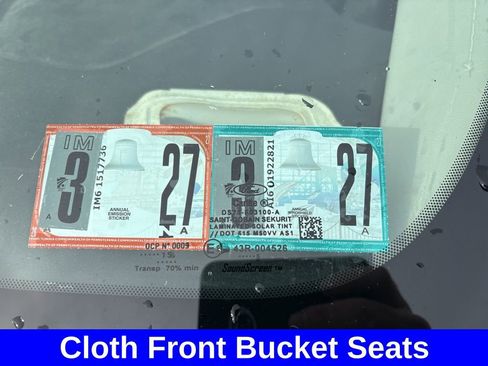 Used 2015 Ford Fusion SE image 11