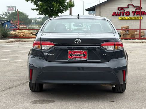 Used 2025 Toyota Corolla LE FWD image 7
