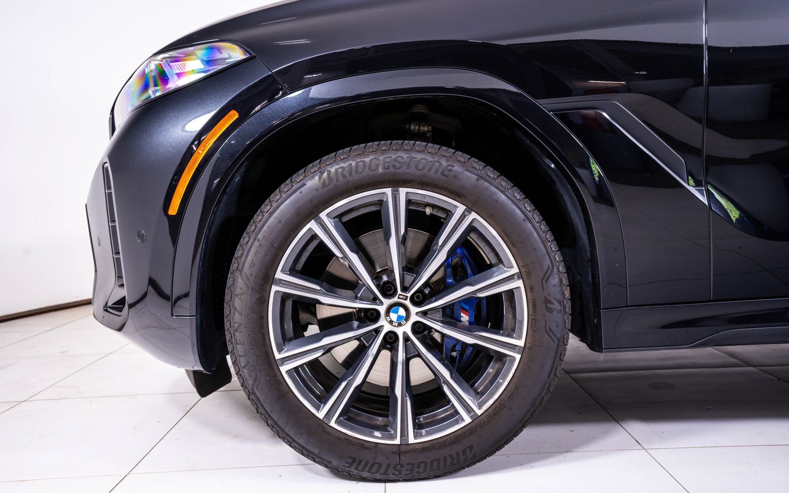 Used 2025 BMW X6 xDrive40i w/ Executive Package AWD/4WD image 9