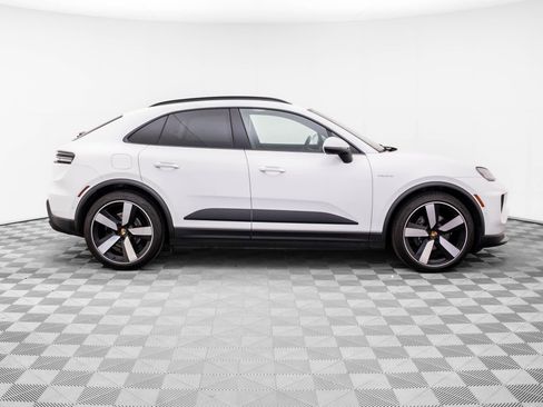 Certified 2024 Porsche Macan 4 Electric image 7