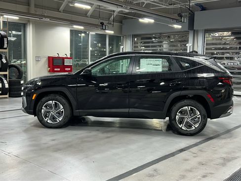 New 2026 Hyundai Tucson Blue SE w/ Tow & Go Package AWD/4WD image 12