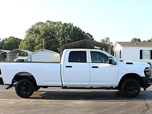 Used 2026 RAM 2500 Tradesman AWD/4WD image 7