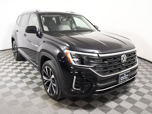 Used 2025 Volkswagen Atlas SEL Premium R-Line AWD/4WD image 9