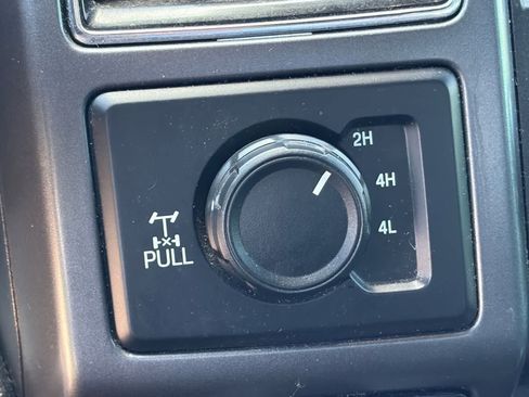 Used 2018 Ford F150 XLT w/ Equipment Group 302A Luxury AWD/4WD image 18