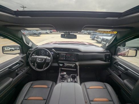 Used 2025 GMC Sierra 1500 AT4 w/ AT4 Premium Package image 33