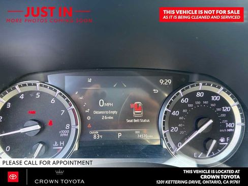 Used 2022 Toyota Highlander XLE FWD image 9