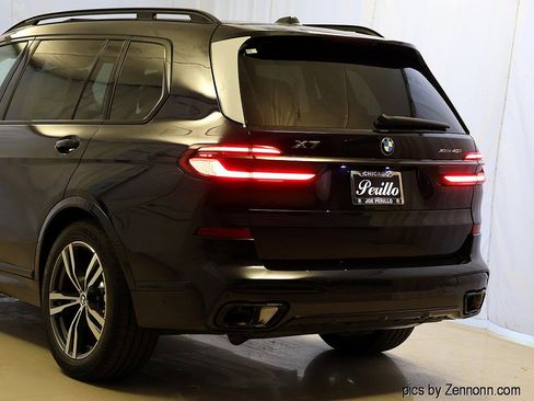 Used 2027 BMW X7 xDrive40i w/ M Sport Package AWD/4WD image 8