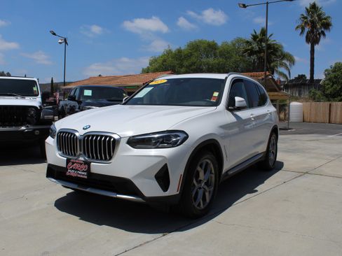 Used 2022 BMW X3 sDrive30i w/ Convenience Package RWD image 3