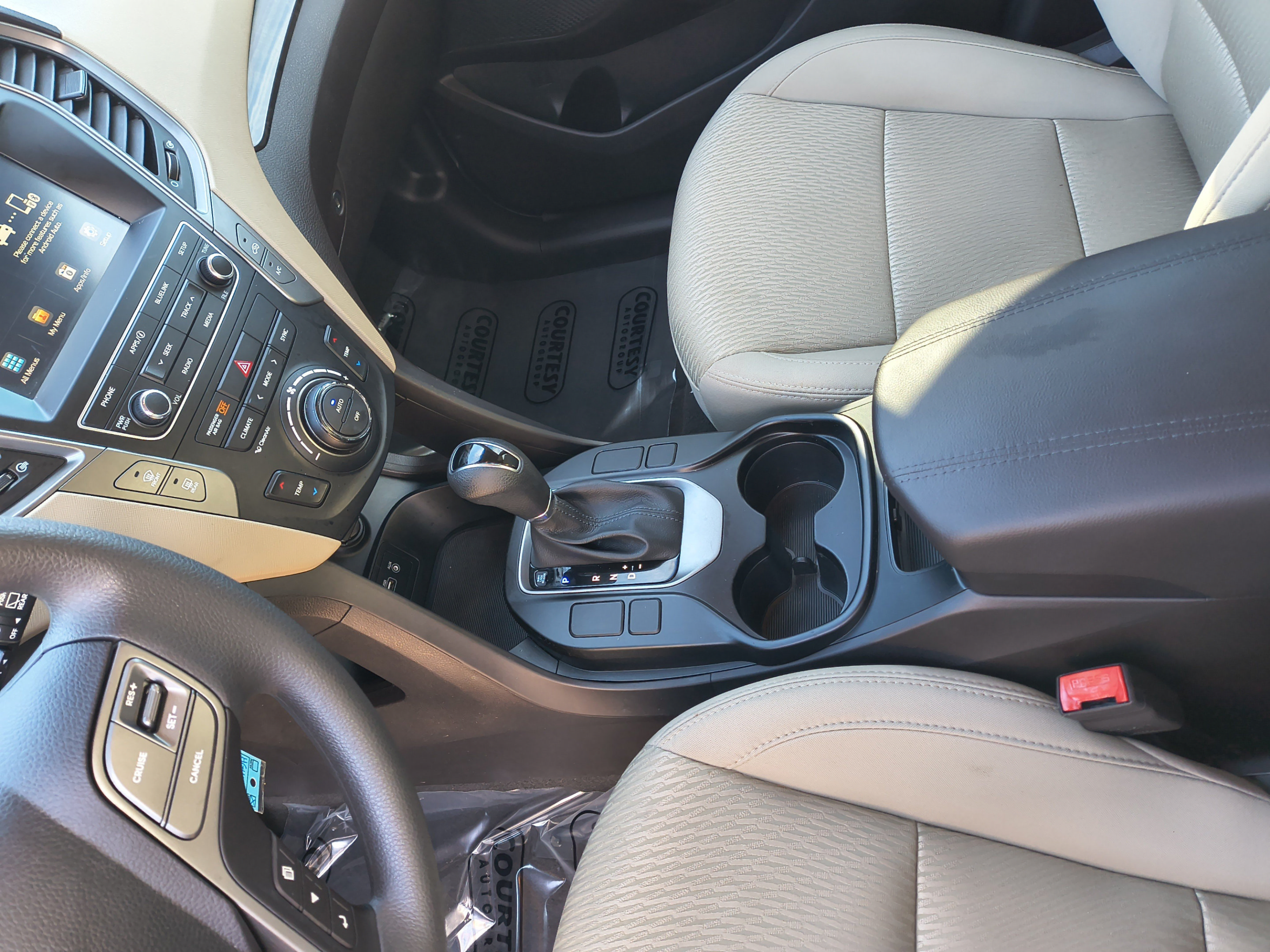 Used 2017 Hyundai Santa Fe Sport FWD image 19