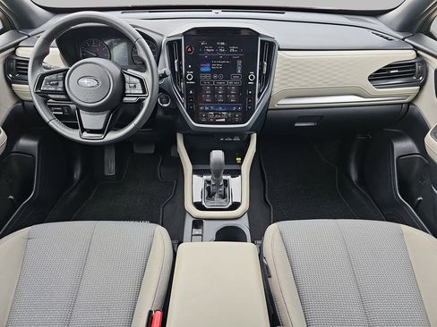 Certified 2025 Subaru Forester Premium AWD/4WD image 43