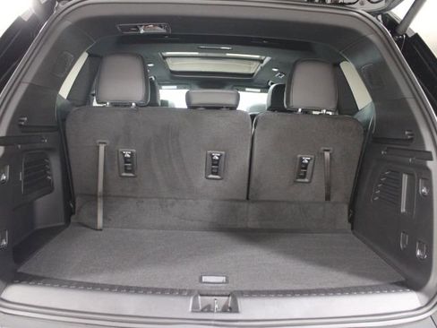 New 2026 GMC Acadia AT4 w/ Luxury Package AWD/4WD image 14