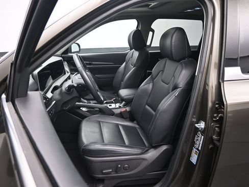Used 2025 Kia Telluride S AWD/4WD image 20