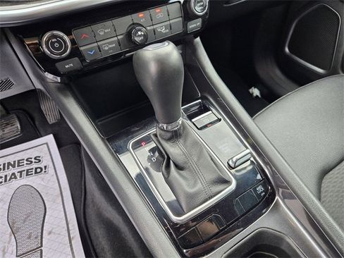 Used 2025 Jeep Compass Latitude image 23