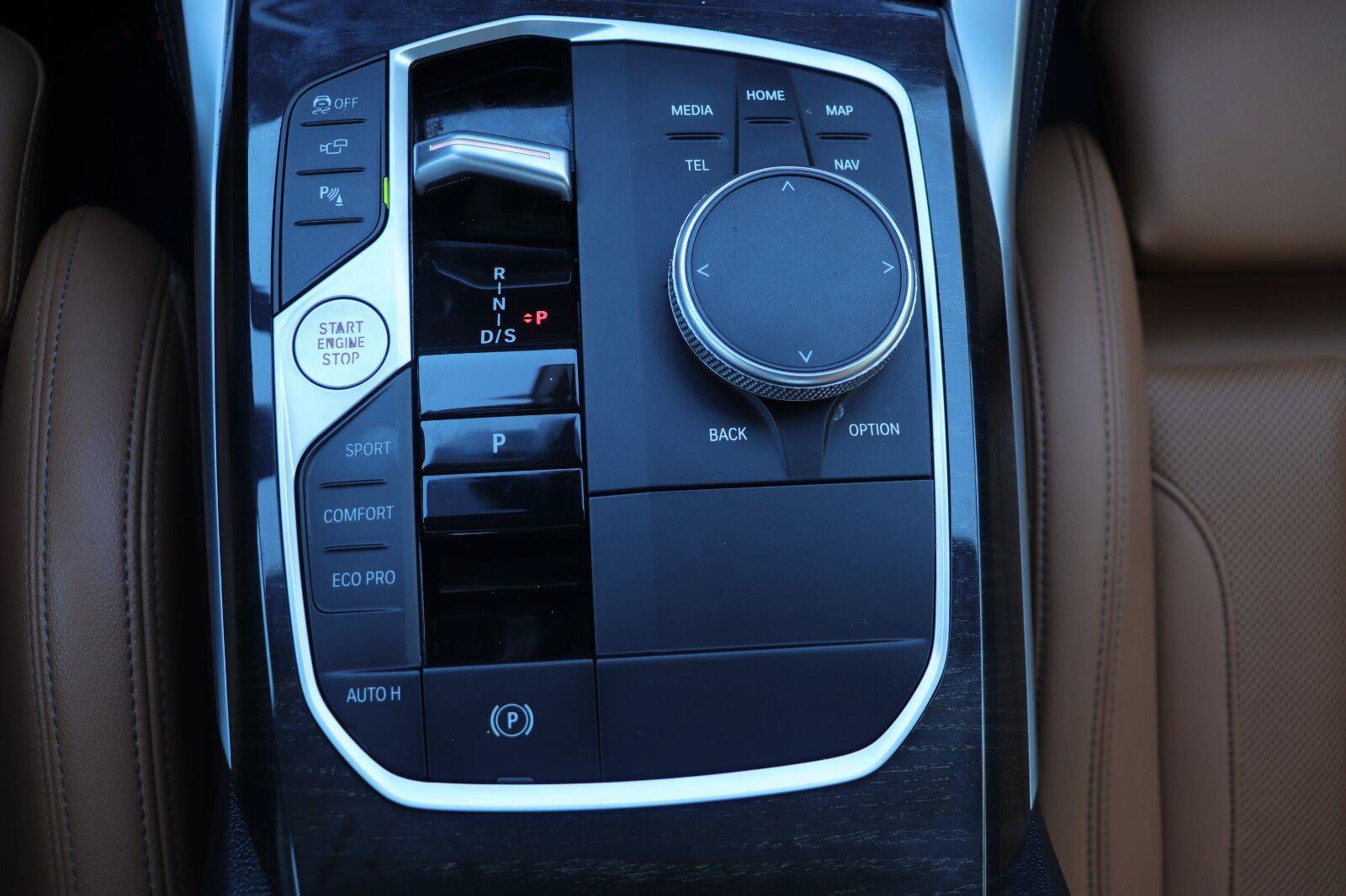 Used 2024 BMW M440i Coupe w/ Premium Package RWD image 31