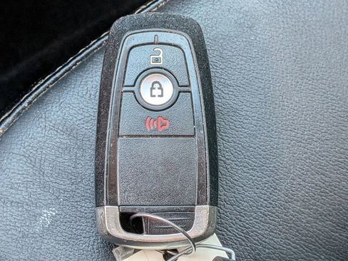 Used 2017 Ford Edge SEL w/ Equipment Group 201A image 34