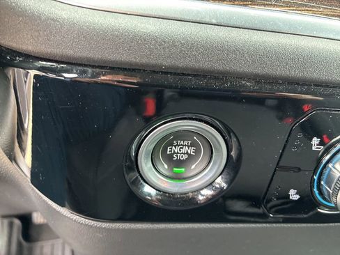 Used 2022 GMC Sierra 1500 Elevation AWD/4WD image 14