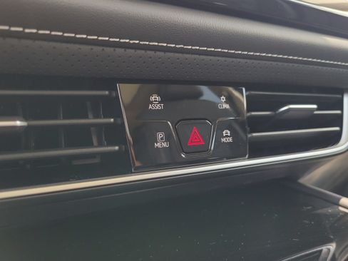New 2026 Volkswagen Atlas SE FWD image 25