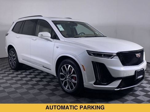 Certified 2023 Cadillac XT6 Sport w/ Platinum Package AWD/4WD image 22