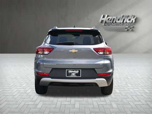 Used 2022 Chevrolet TrailBlazer LT FWD image 9