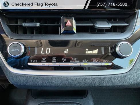 Certified 2025 Toyota Corolla LE FWD image 18