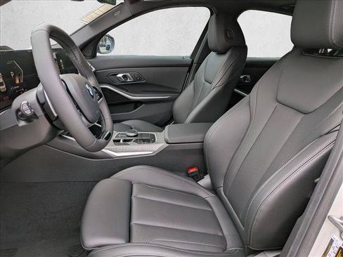 Used 2026 BMW 330i Sedan w/ Premium Package RWD image 4