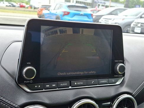 Used 2021 Nissan Sentra SV image 17