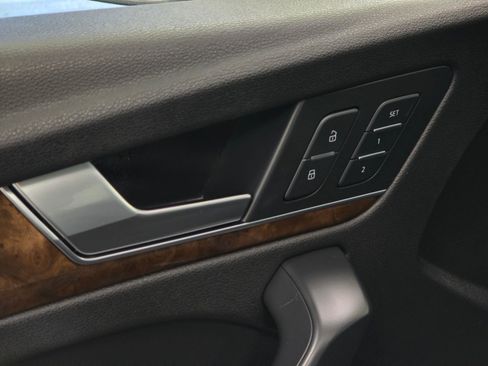 Used 2018 Audi Q5 2.0T Premium Plus w/ Premium Plus Package image 36