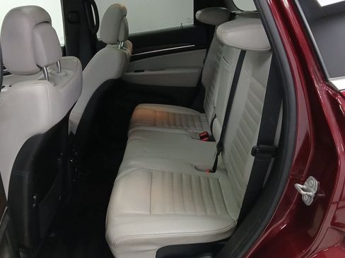 Used 2018 Jeep Grand Cherokee Limited image 14